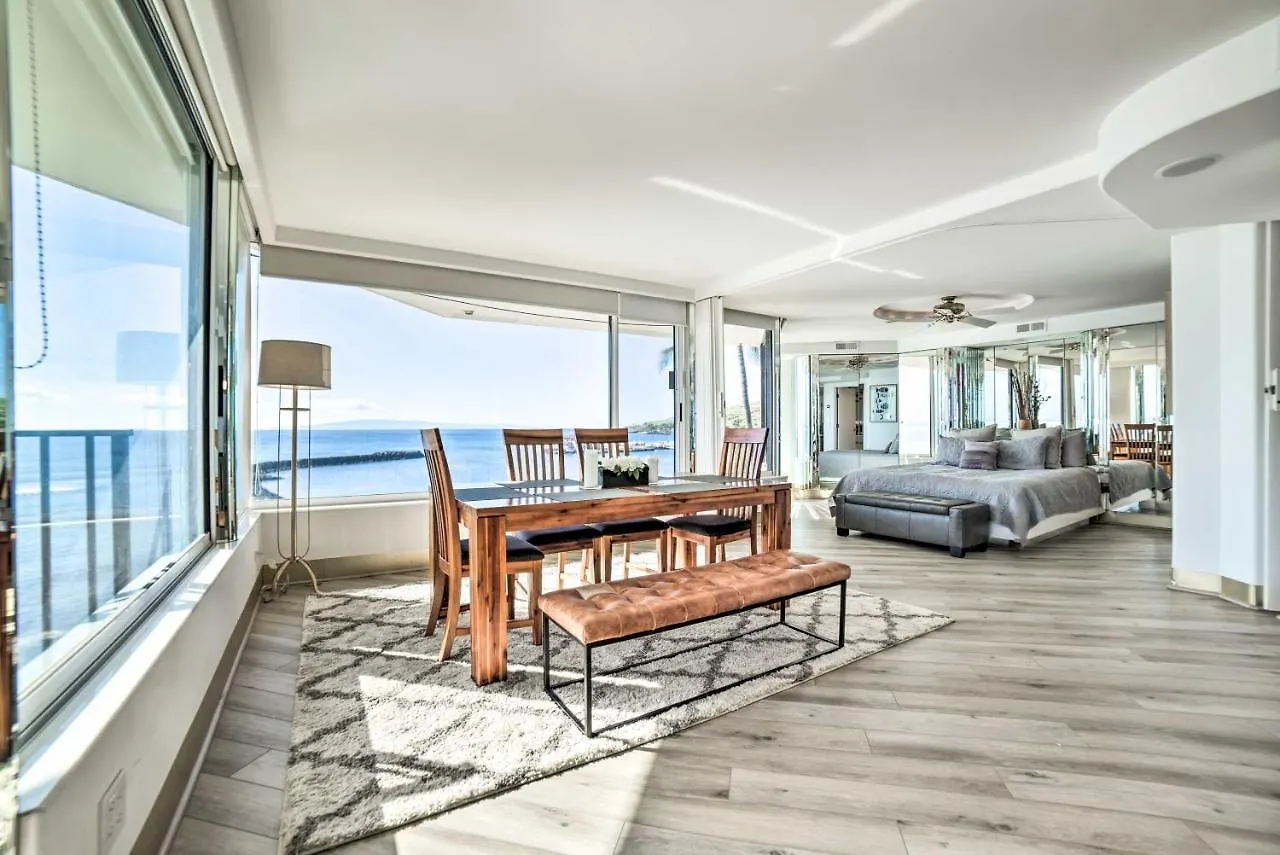 Luxurious Maui Getaway With Panoramic Ocean Views! Apartment Wailuku