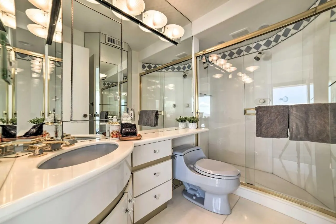 Luxurious Maui Getaway With Panoramic Ocean Views! Apartment Wailuku